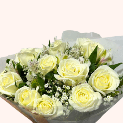 Buquê 12 Rosas Brancas